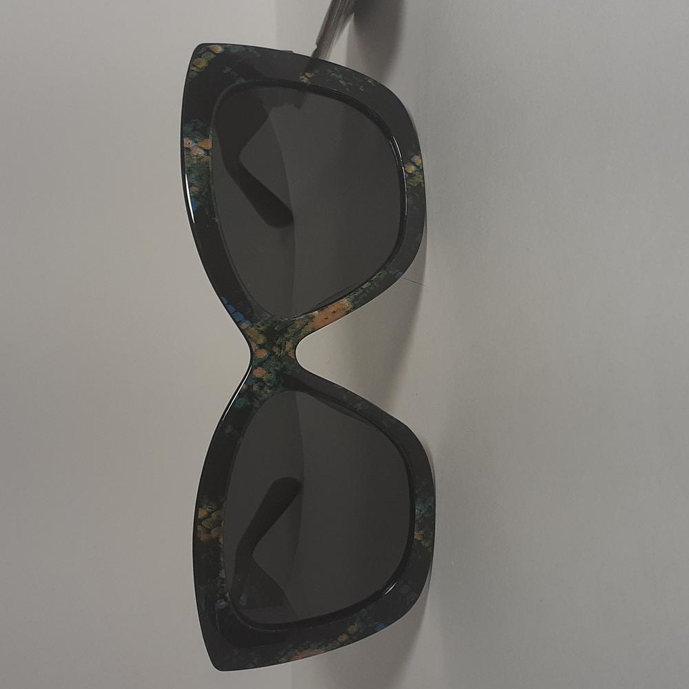 Panama Jack Women Y2K Sunglasses Black Snake Multi-Color Polarized UVA &…